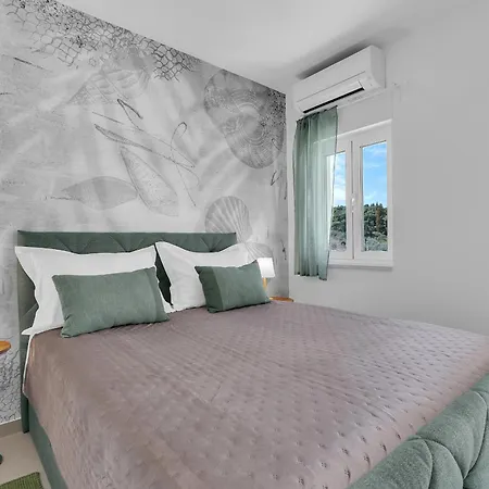 Luxury Nugal- Heated Pool