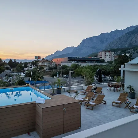 Luxury Nugal- Heated Pool Makarska