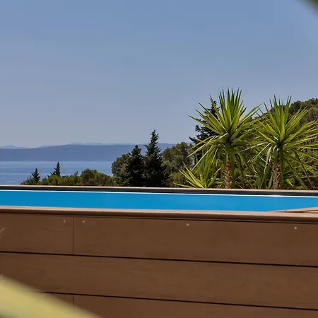 Luxury Nugal- Heated Pool Apartman *