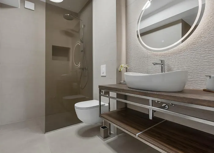 Апартаменти Luxury Nugal- Heated Pool Макарська