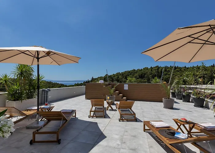 Апартаменти Luxury Nugal- Heated Pool